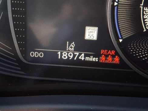 Used 2023 Lexus UX 250h AWD w/ Accessory Package (Z2) image 17