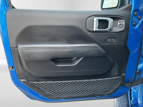 Used 2023 Jeep Wrangler Altitude image 18