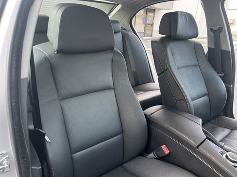 Used 2008 BMW 550i Sedan image 37