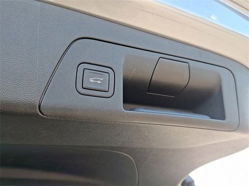 Used 2023 Buick Envision Essence w/ Sport Touring Package image 30