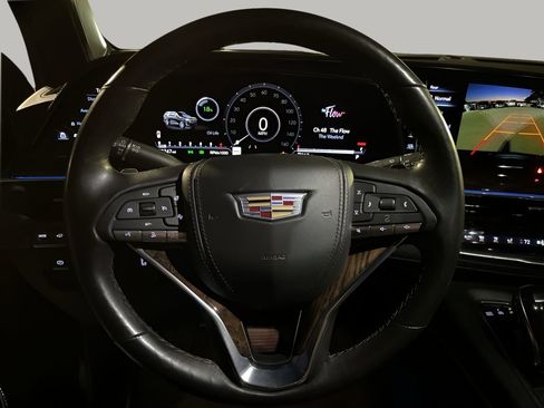 Used 2023 Cadillac Escalade ESV Premium Luxury Platinum image 21