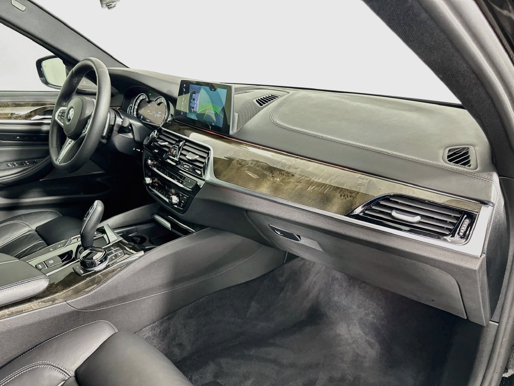 Used 2018 BMW M550i xDrive AWD/4WD image 30