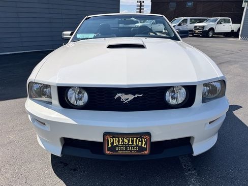 Used 2007 Ford Mustang GT Premium RWD image 2