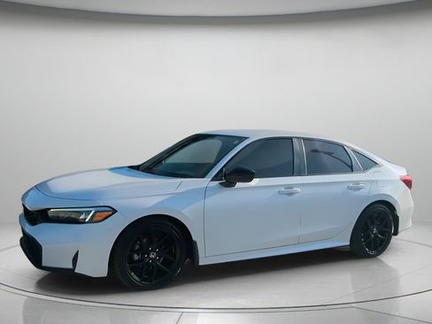 Used 2025 Honda Civic Sport image 14