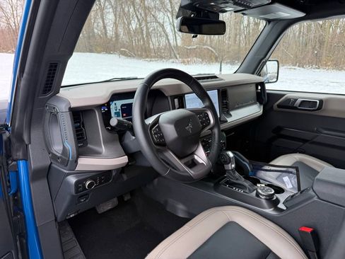 Used 2024 Ford Bronco Wildtrak image 19