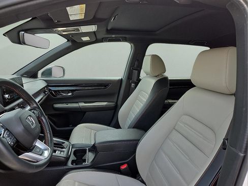 Used 2025 Honda CR-V Sport Touring image 9