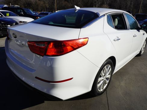 Used 2015 Kia Optima EX image 13