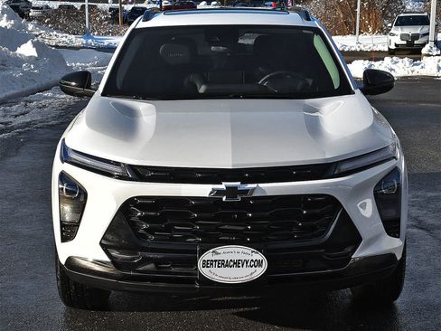 Used 2025 Chevrolet Trax ACTIV w/ Sunroof Package image 5