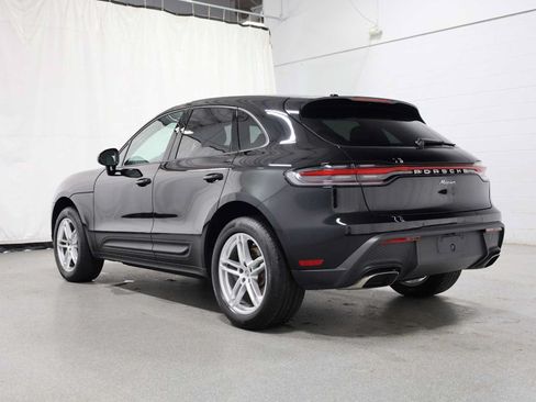 Certified 2024 Porsche Macan AWD/4WD image 3