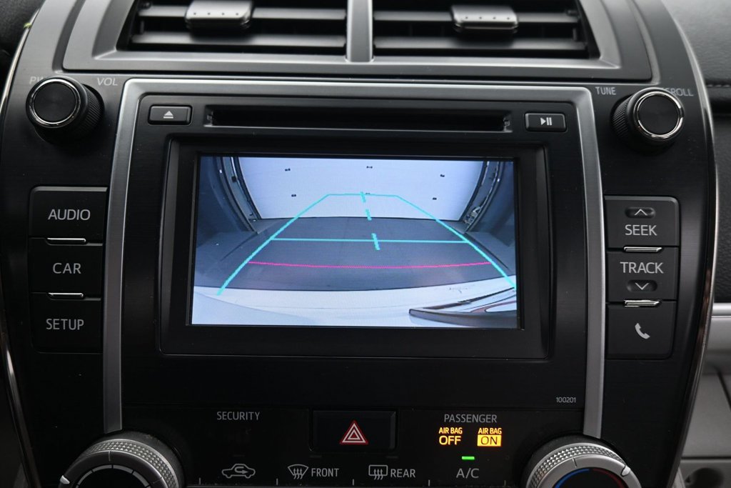 Used 2014 Toyota Camry LE FWD image 18