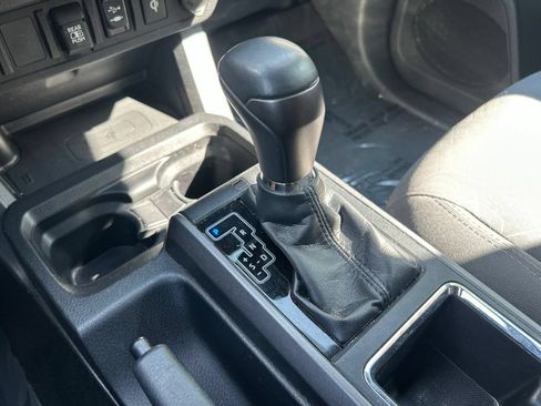 Used 2019 Toyota Tacoma TRD Off-Road AWD/4WD image 22
