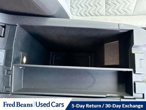 Used 2022 Chevrolet Equinox LT w/ Driver Convenience Package image 34