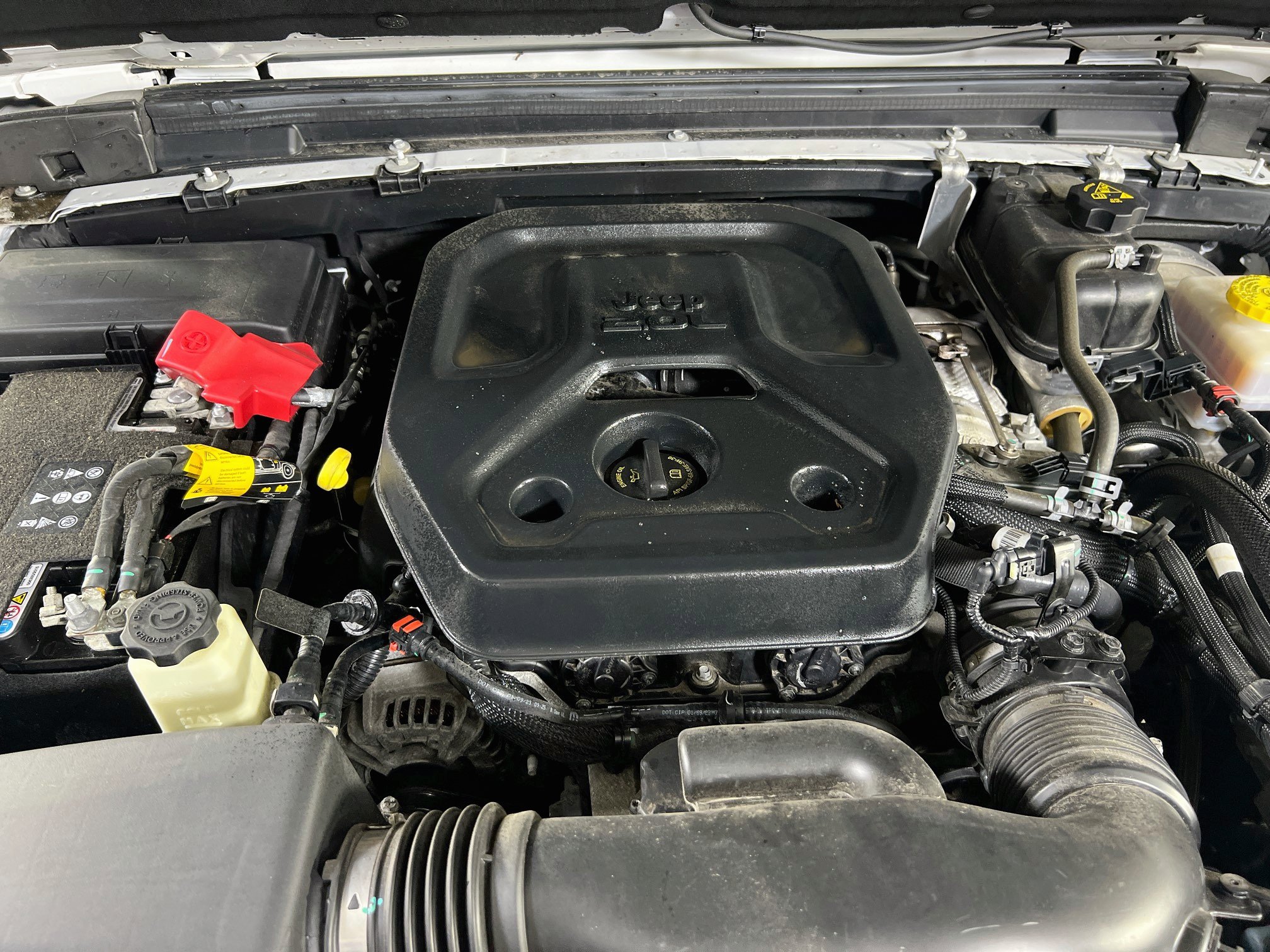 Used 2023 Jeep Wrangler Sport AWD/4WD image 27