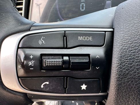 Used 2025 Kia Sportage EX w/ Premium Package AWD/4WD image 16