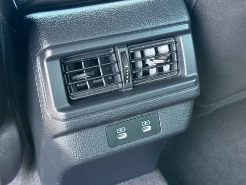 Used 2025 Honda Accord LX image 28