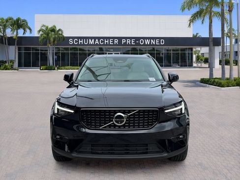 Used 2025 Volvo XC40 B5 Plus w/ Protection Package Premier AWD/4WD image 2