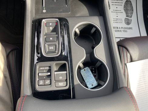 New 2025 Honda Pilot Black Edition image 16