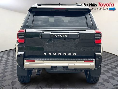 Used 2025 Toyota 4Runner Limited AWD/4WD image 5