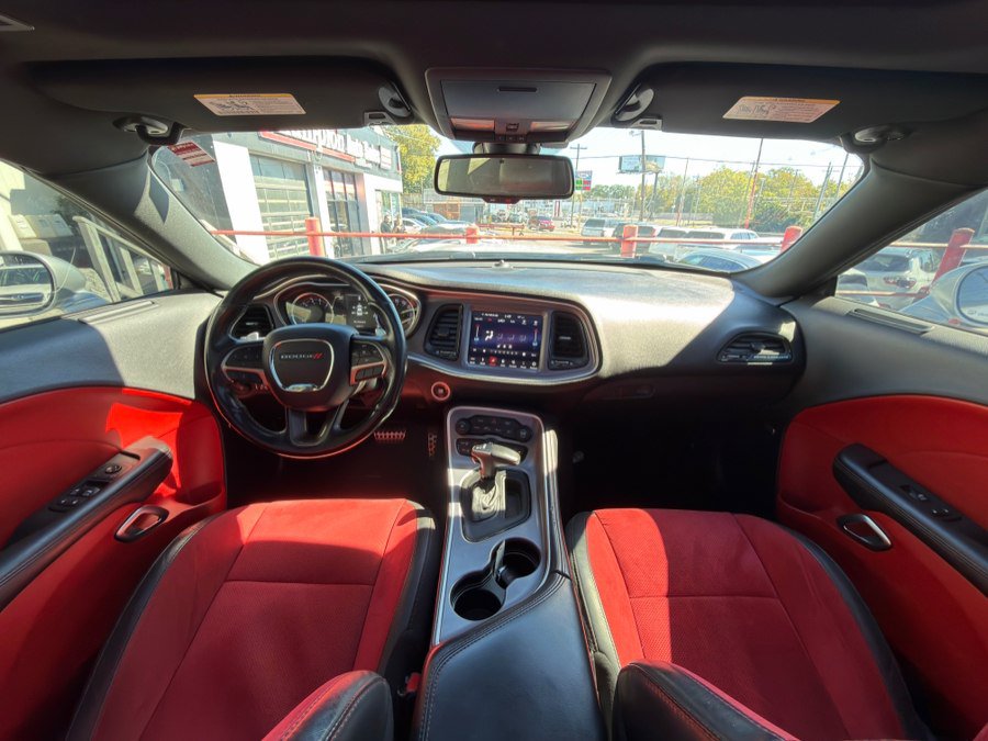 Used 2019 Dodge Challenger R/T w/ Plus Package RWD image 38