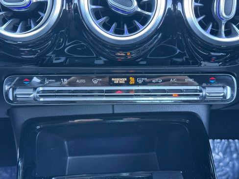 Used 2021 Mercedes-Benz A 35 AMG 4MATIC image 29