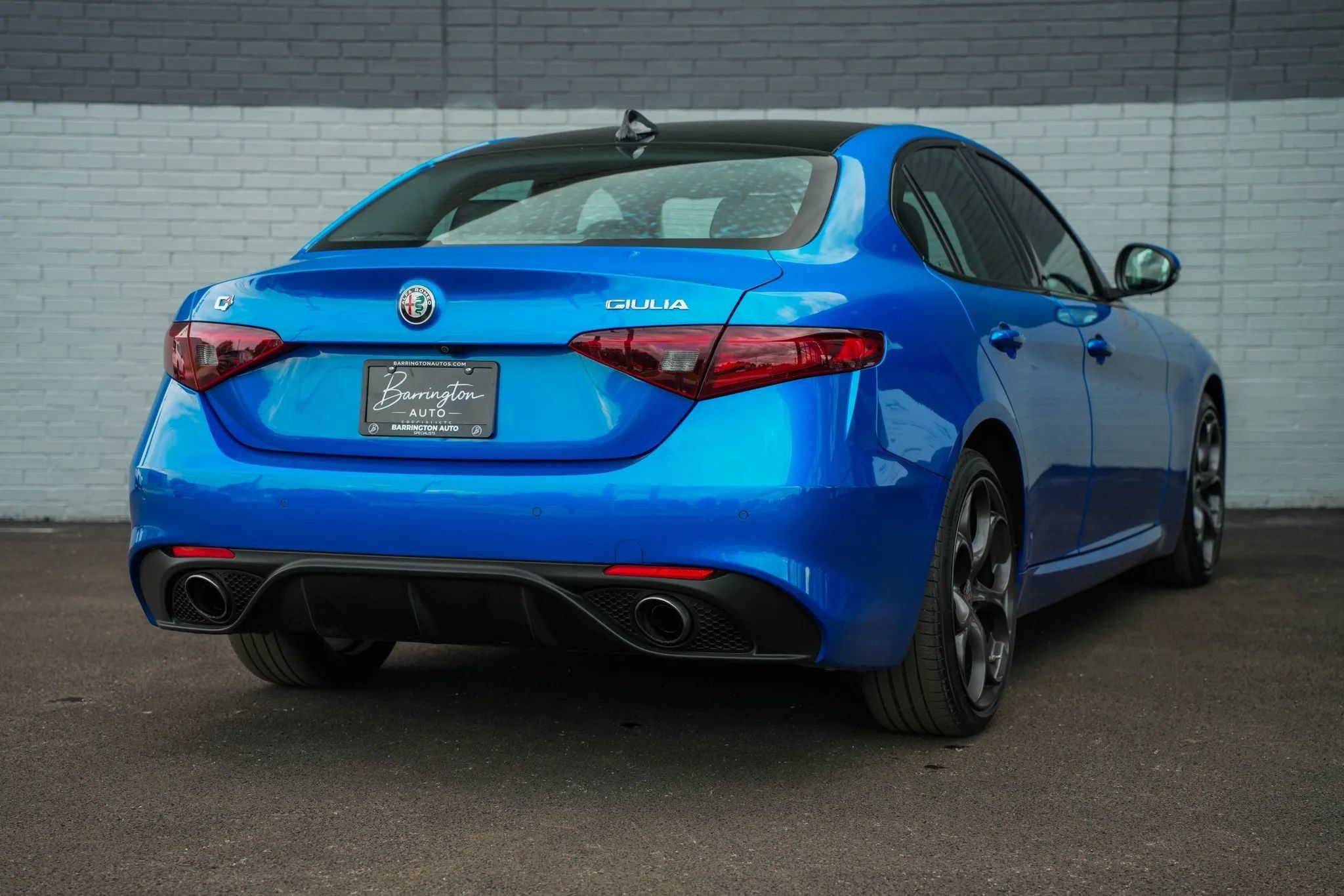 Used 2018 Alfa Romeo Giulia Ti Sport w/ Quick Order Package 22S Sport AWD/4WD image 5