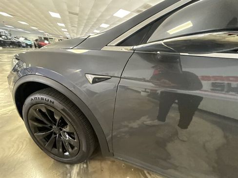 Used 2018 Tesla Model X P100D AWD/4WD image 7