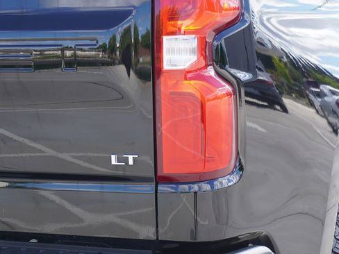 Used 2020 Chevrolet Silverado 1500 LT Trail Boss image 12