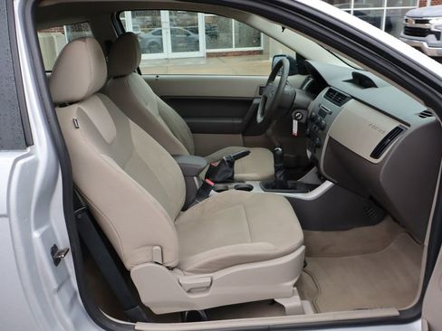 Used 2008 Ford Focus S image 32