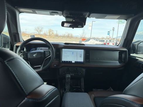 New 2024 Ford Bronco Outer Banks w/ Sasquatch Package AWD/4WD image 29
