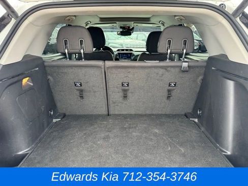 Used 2022 Chevrolet TrailBlazer LT w/ Sun and Liftgate Package image 12