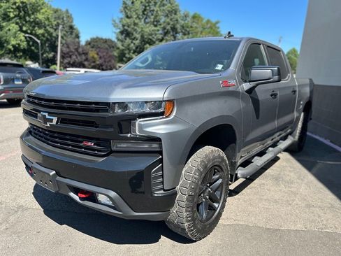Used 2022 Chevrolet Silverado 1500 LT Trail Boss w/ Convenience Package II AWD/4WD image 9