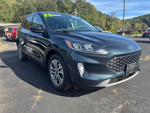 Used 2022 Ford Escape SEL w/ Technology Package image 1