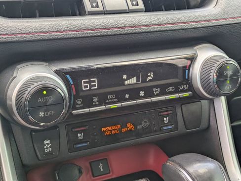 Used 2020 Toyota RAV4 TRD Off-Road image 23