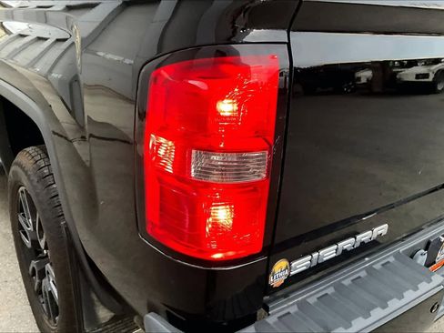 Used 2015 GMC Sierra 1500 SLT AWD/4WD image 32