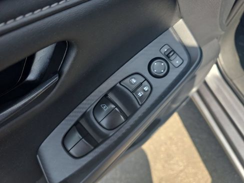 Used 2025 Nissan Sentra S FWD image 11