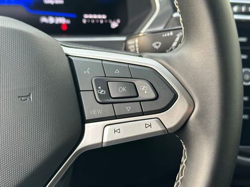 Certified 2024 Volkswagen Tiguan S image 39