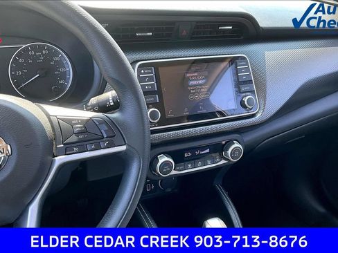Used 2018 Nissan Kicks SV FWD image 7