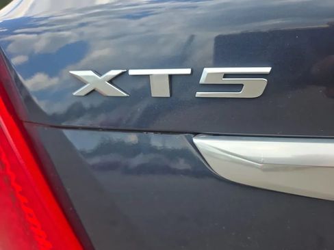 Used 2019 Cadillac XT5 Luxury AWD/4WD image 17