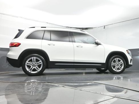 Used 2020 Mercedes-Benz GLB 250 GLB 250 w/ Premium Package image 40