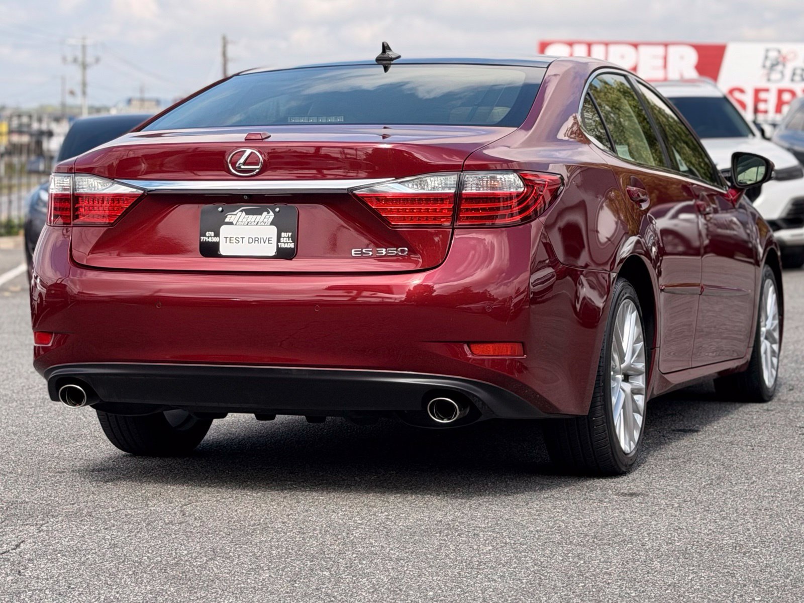 Used 2015 Lexus ES 350 w/ Ultra Luxury Package FWD image 5