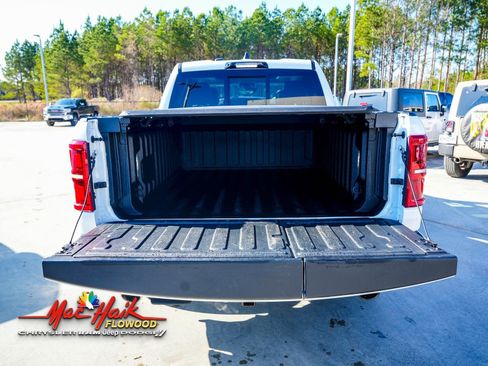 Used 2025 RAM 1500 Tungsten w/ Towing Technology Group image 11