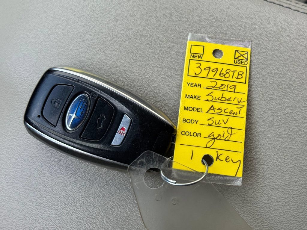 Used 2019 Subaru Ascent Limited AWD/4WD image 35