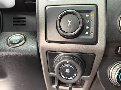 Used 2018 Ford F150 Raptor w/ Equipment Group 802A Luxury AWD/4WD image 21