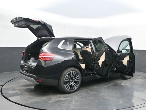 Used 2025 BMW X3 xDrive30i w/ Premium Package image 43