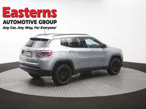 Used 2022 Jeep Compass Latitude AWD/4WD image 40