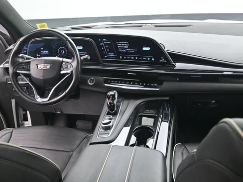 Certified 2022 Cadillac Escalade ESV Sport w/ Touring Package AWD/4WD image 14