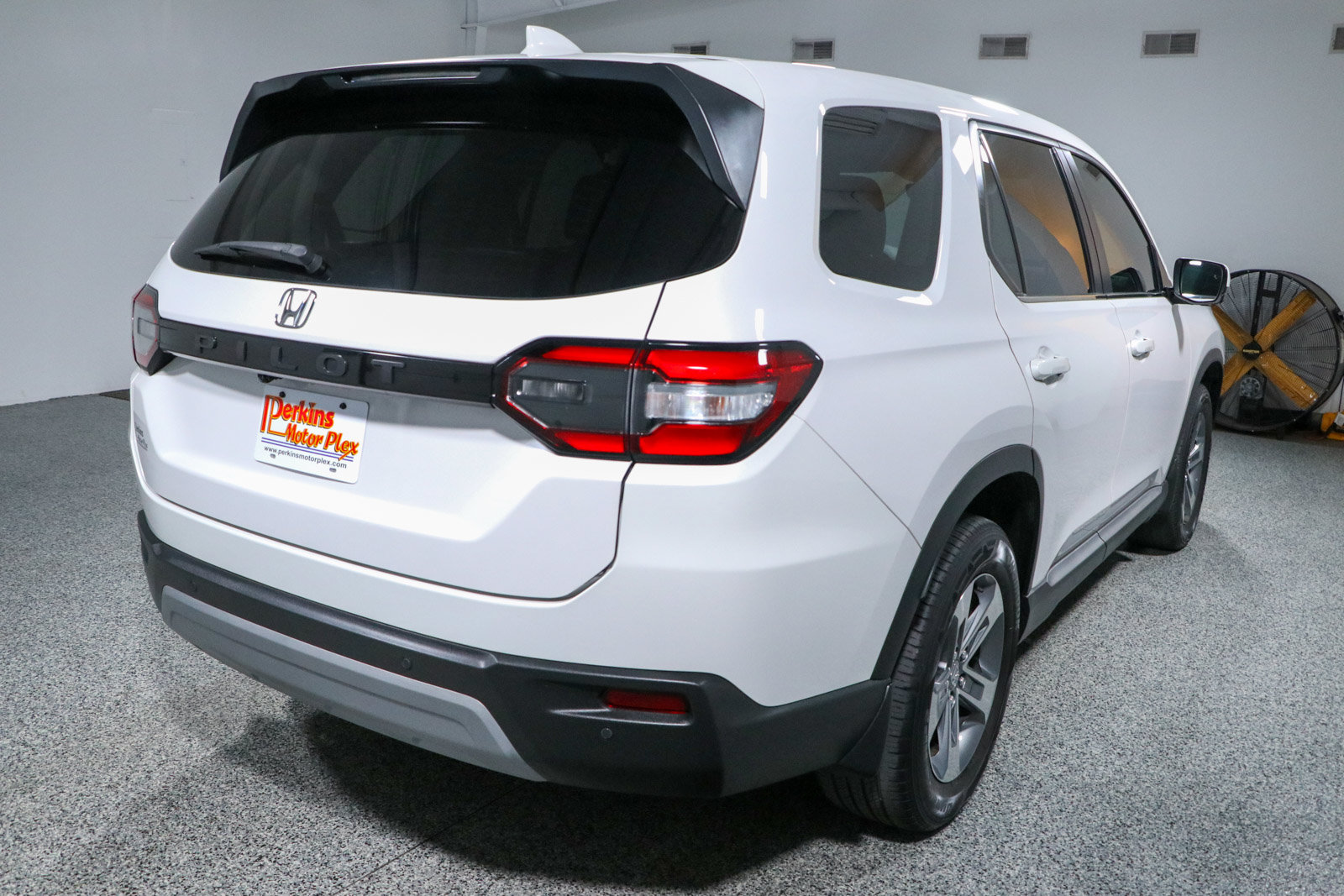 Used 2023 Honda Pilot EX-L image 7