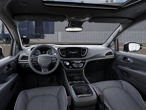 New 2027 Chrysler Pacifica Limited FWD image 14
