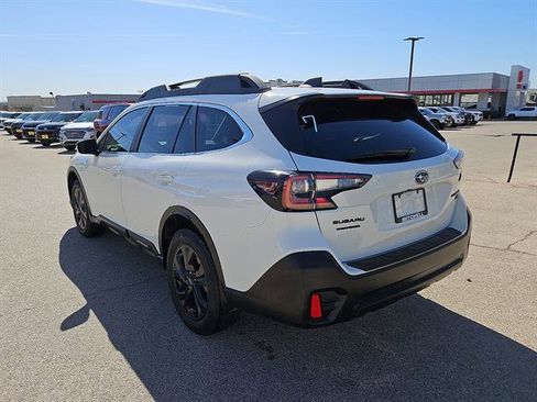 Used 2021 Subaru Outback Onyx Edition XT w/ Popular Package #2 image 3