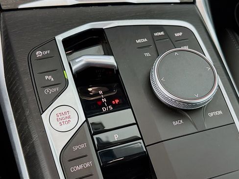 Used 2023 BMW 330i xDrive Sedan w/ Premium Package image 19